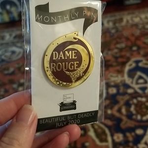 Bookish box Serpent and Dove Pin